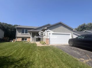 5032 S Park Dr, Savage, MN 55378