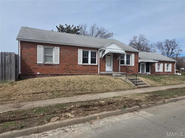 1825 Ashby Rd, Saint Louis, MO 63114