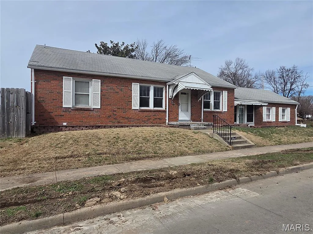 1825 Ashby Rd photo 1