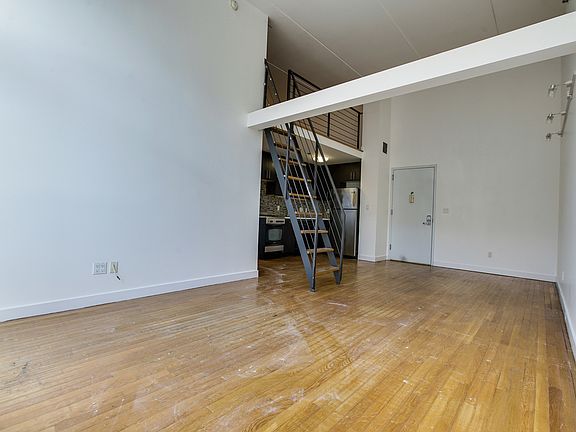 4th image of 342 Eldert St #P208