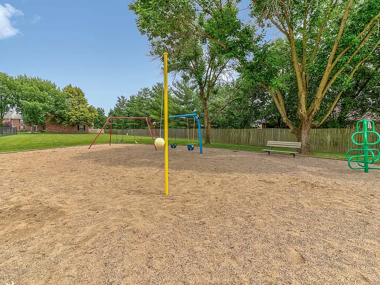 Ashley Pointe — Photo 18
