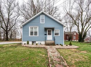 100 S 19th St, Belleville, IL 62226