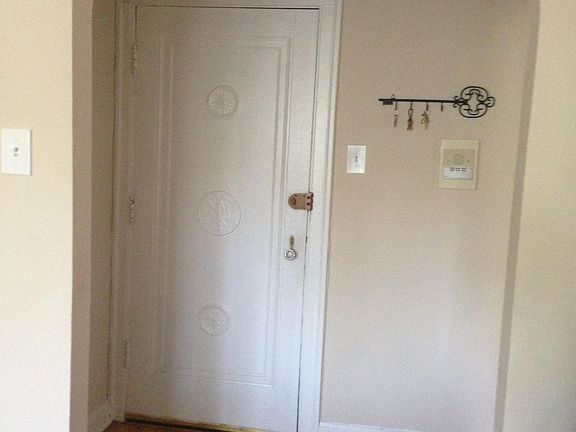 2nd image of 1030 Randolph St APT 2S