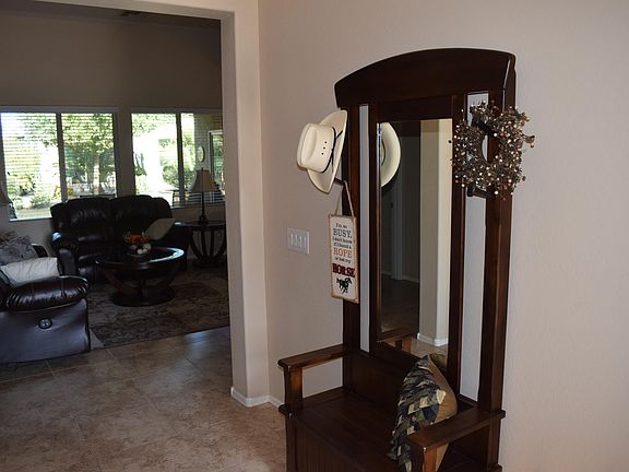 5th image of 2632 E Santa Maria Dr