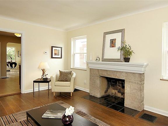 3rd image of 6230 Graceland Ave