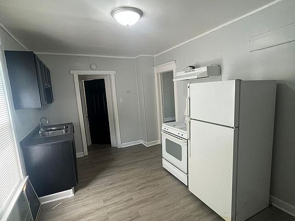 2nd image of 4831 Melville Ave #2-1R