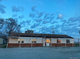 418 S Wood St, Maroa, IL 61756