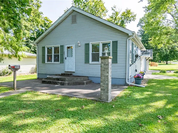203 N Mason St, Mount Pulaski, IL 62548