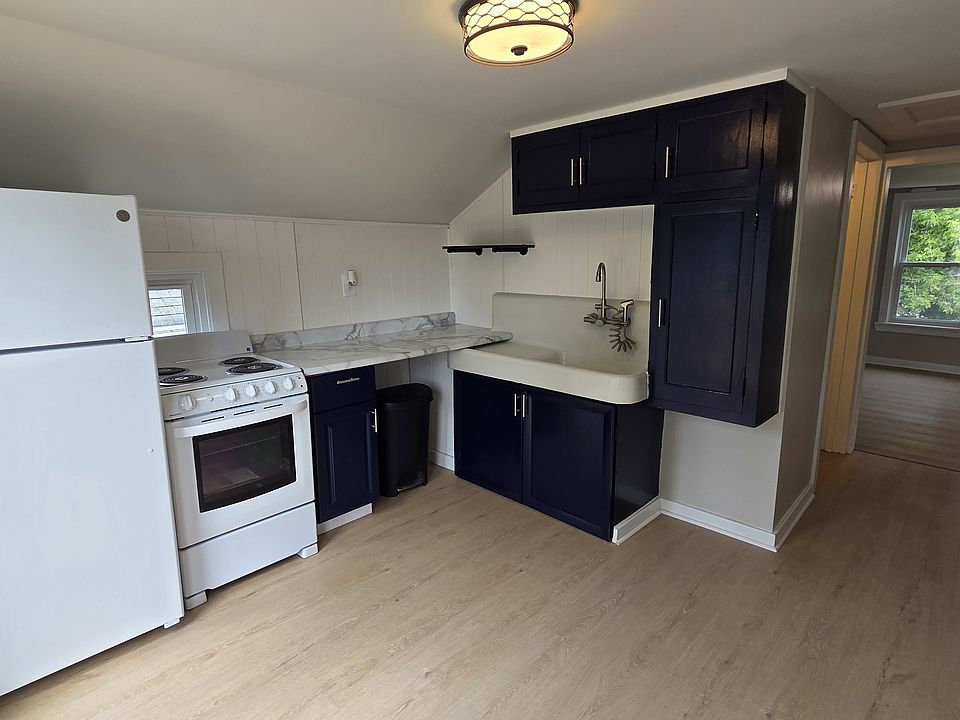 1st image of 1008 George St #2
