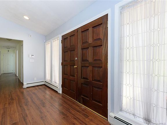5th image of 81 Vista Dr