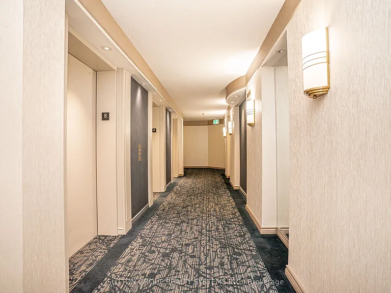20 Cherrytree Dr #802 — Photo 8