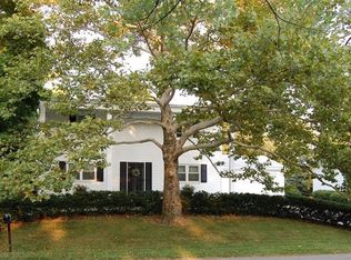 4394 Kenny Rd, Columbus, OH 43220