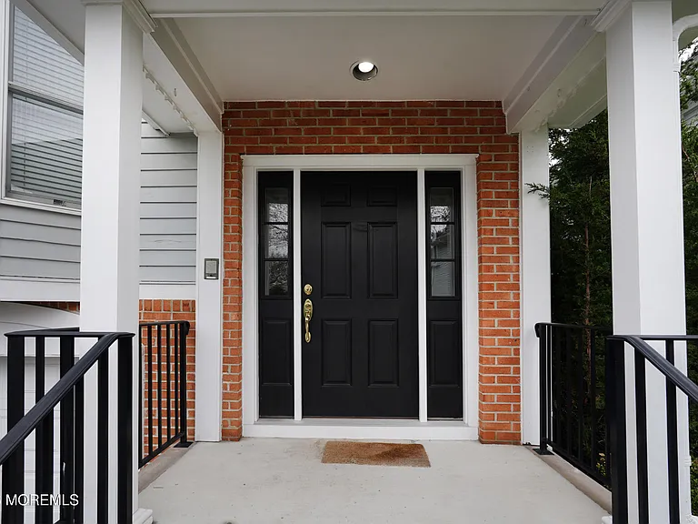 65 E River Rd #20 — Photo 2