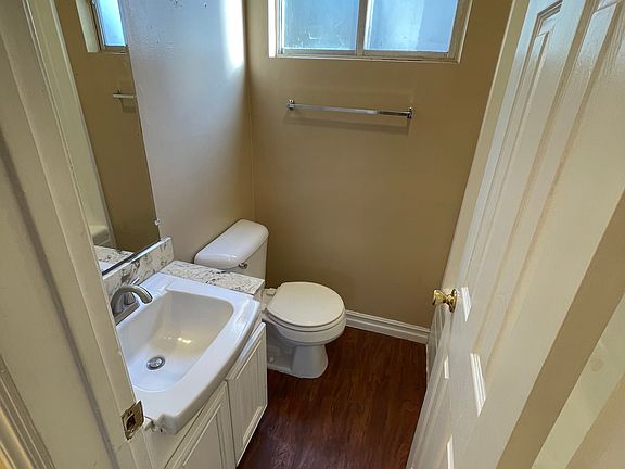 3rd image of 1941 Wilcox Ave APT 4