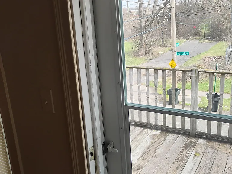 14917 Parkside Ave #1 — Photo 7