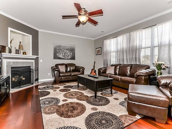 5th image of 4512 Sandtyn Dr