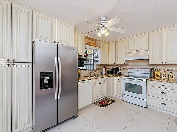 13301 SW 29th St — Photo 6