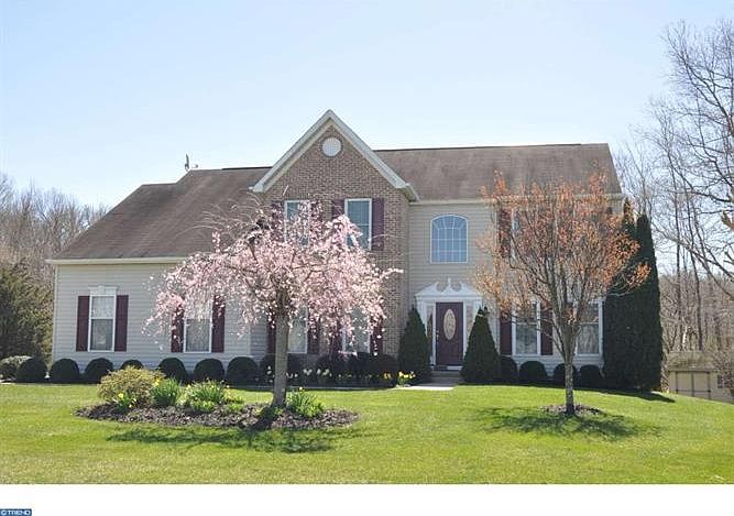 1st image of 11 Whirlaway Dr
