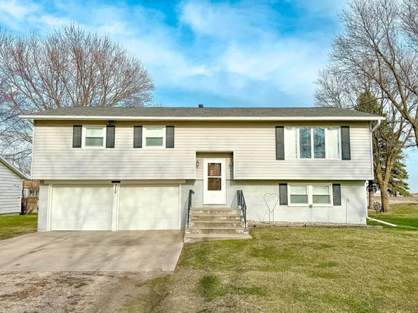 212 S Adams St, Everly, IA 51338