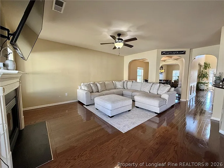 642 Regimental Dr — Photo 12