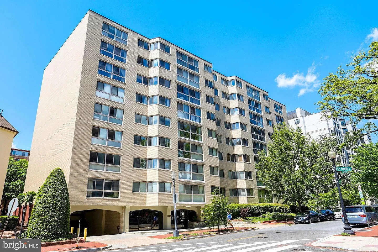 Studio, 1.0 bath, 431 sqft, $1,950 — Photo 1