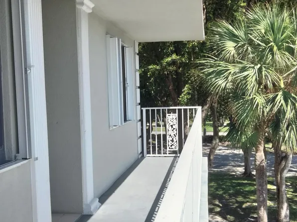 2441 Village Boulevard #306, West Palm Beach, FL 33409