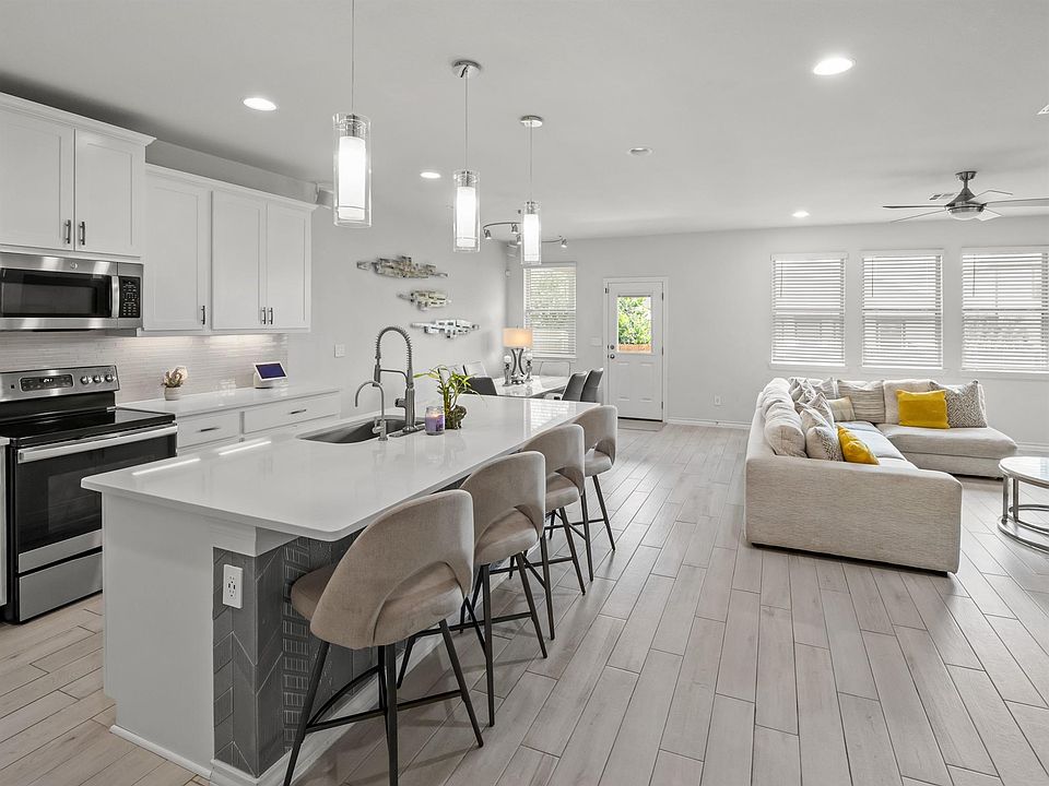 1st image of 353 Capstone Rd