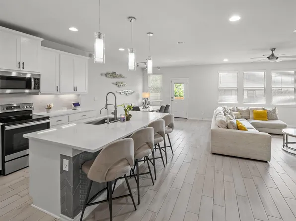 353 Capstone Rd, Liberty Hill, TX 78642