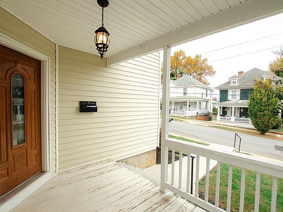 4th image of 509 Stuart St Lot 4