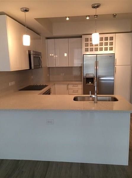 1st image of 999 SW 1st Ave APT 1210