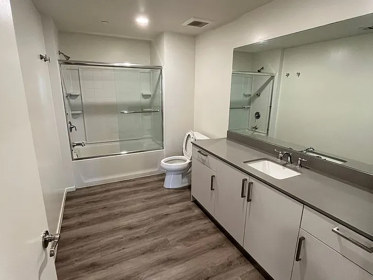 5630 Fair Ave — Photo 13