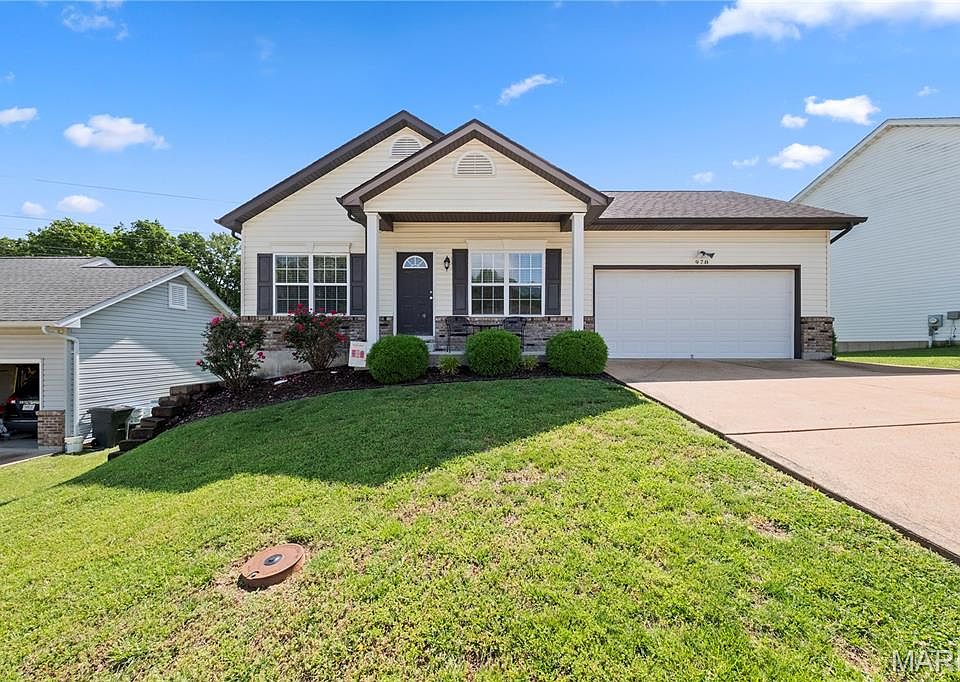 1st image of 978 San Luis Dr
