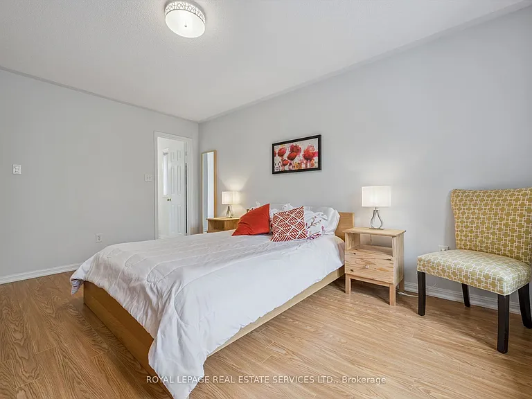 2485 Wooden Hill Cir — Photo 19