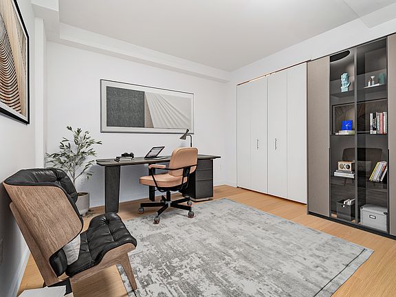 4th image of 171 Suffolk St #2EE