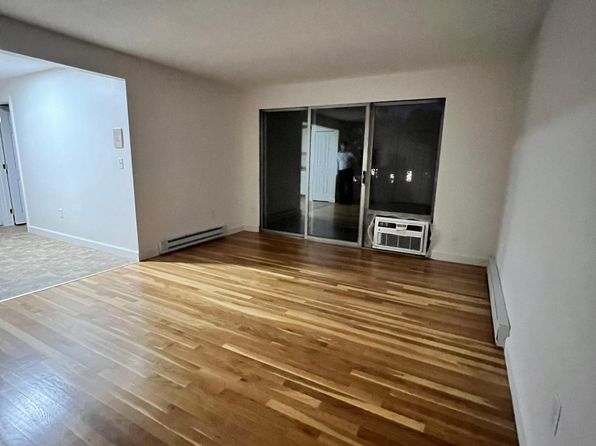 (undisclosed Address)