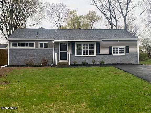 2nd image of 13 Winslow Drive