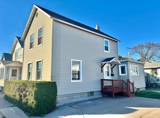 205 N 3rd St, Ishpeming, MI 49849