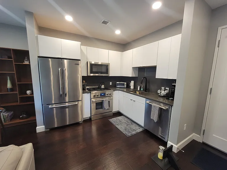 350 Oliver Ave #1208 — Photo 6