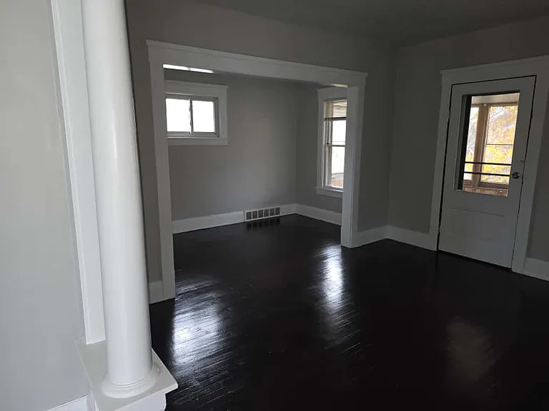1438 Hopkins Ave #UP — Photo 1