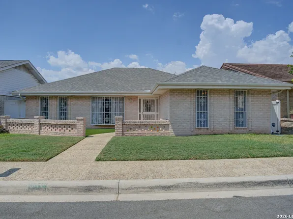 213 Fenwick, Windcrest, TX 78239