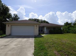 1510 Hibiscus Ave, Lehigh Acres, FL 33972