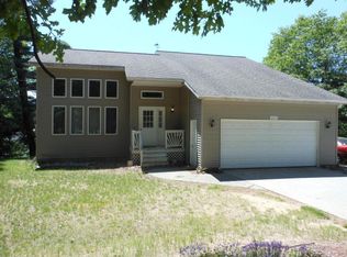 5011 Macarthur Rd, Muskegon, MI 49442