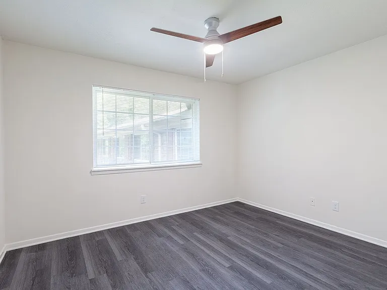 641 Powder Springs Smyrna LLC — Photo 37