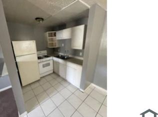 7330 Lindencrest St #9, Houston, TX 77061
