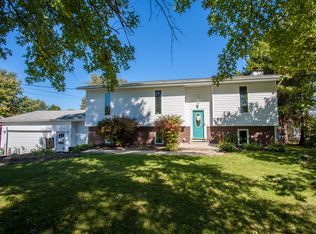 2548 Ranfield Rd, Mogadore, OH 44260