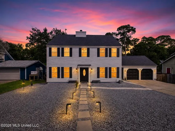 108 Penny Ct, Ocean Springs, MS 39564