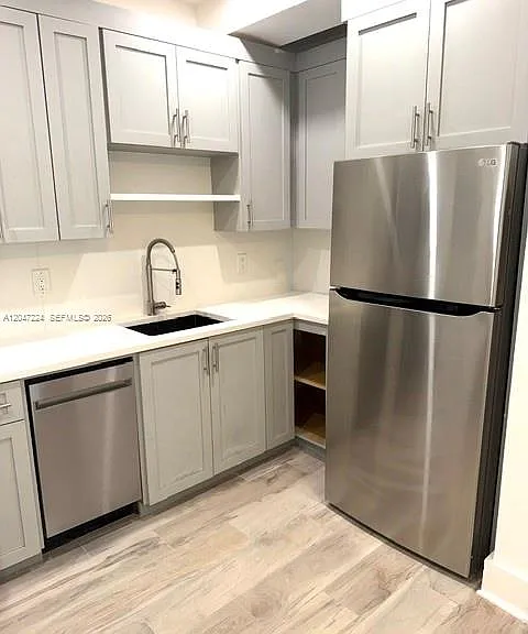1553 Jefferson Ave #1 — Photo 4