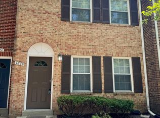 4878 10th St S, Arlington, VA 22204