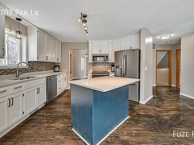 1702 Par Ln — Photo 12