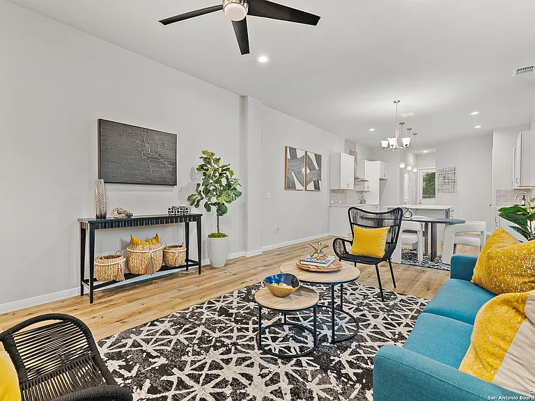 505 Linden Ave — Photo 6